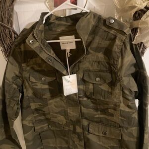 Thread & Supply Green Utility Jacket with Structured Design